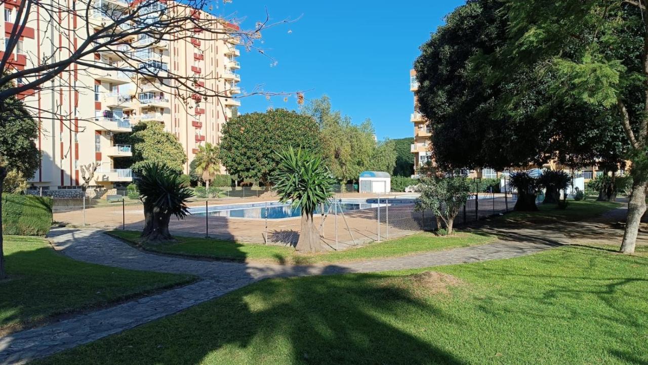 בנאלמדנה Estudio Vacacional מראה חיצוני תמונה